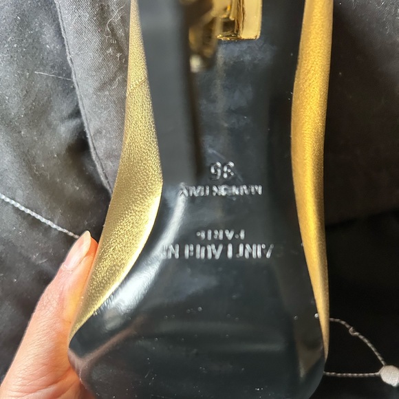Like new never worn YSL opium pumps - Picture 6 of 12